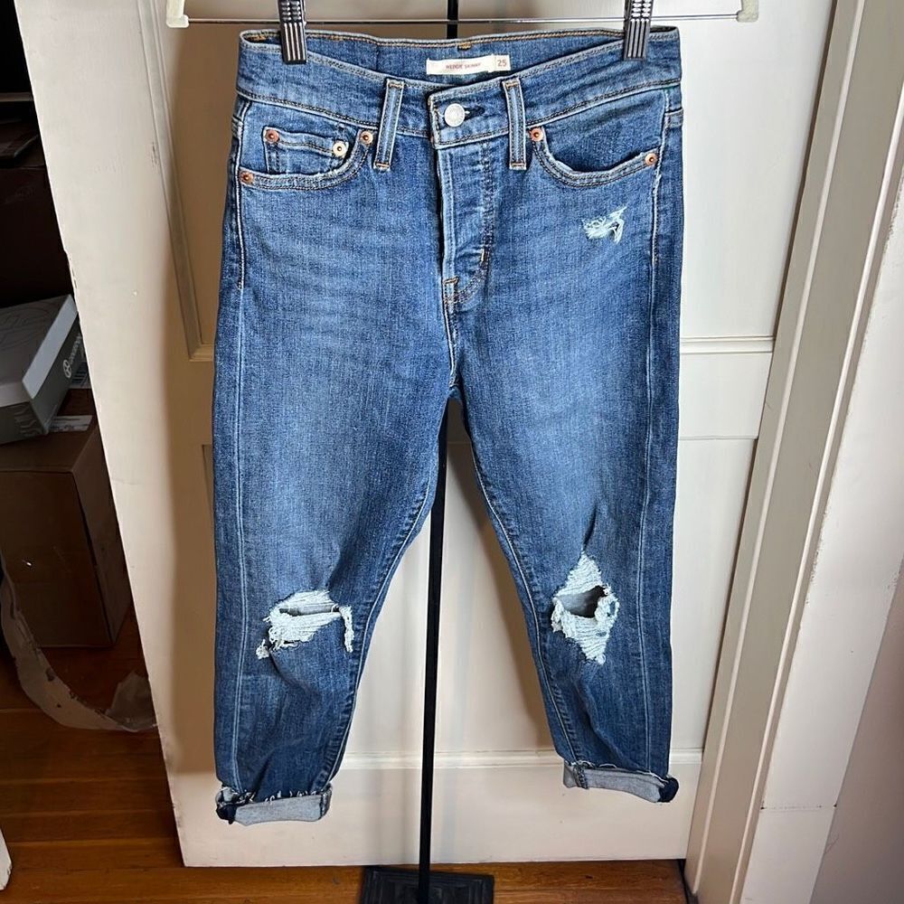 LEVI’S Wedgie Skinny Button Fly Raw Hem jeans Size 25 - Picture 2 of 7
